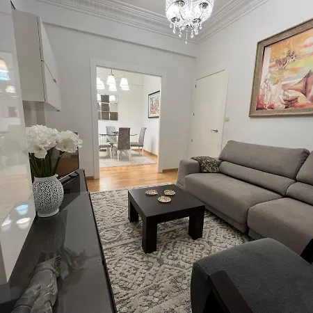 Centrico Con Parking Apartment